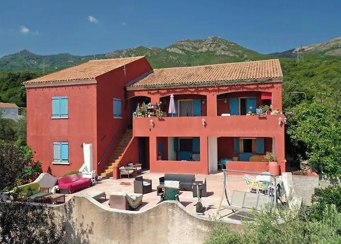 Luccisano Apartment *