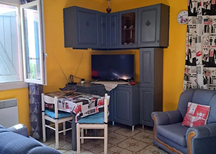 Luccisano Apartment *