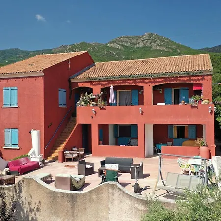 Luccisano Apartment *