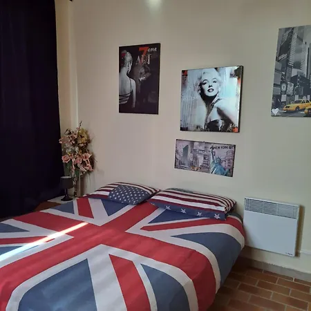 Luccisano Apartment *